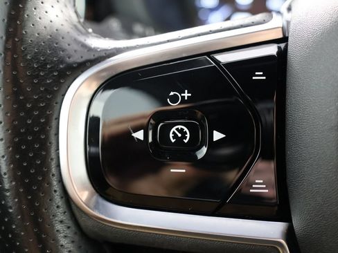 Used 2019 Volvo XC60 T5 Inscription AWD/4WD image 11