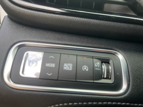 Used 2025 Buick Enclave Preferred image 12