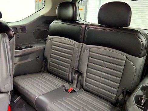 Used 2024 Kia EV9 Land AWD/4WD image 23