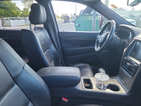 Used 2014 Jeep Grand Cherokee Summit image 8