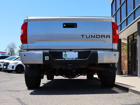 Used 2018 Toyota Tundra Limited w/ Limited Premium Package AWD/4WD image 12