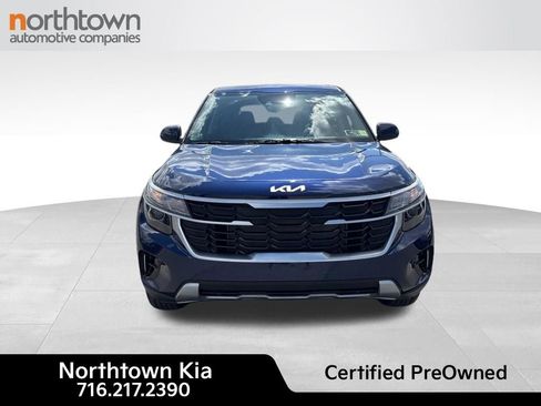 Used 2025 Kia Seltos LX image 3