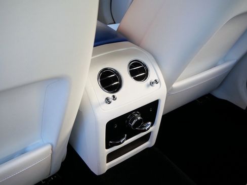 Used 2023 Rolls-Royce Ghost image 26