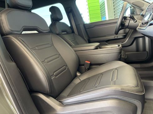 Used 2027 Rivian R2 Performance Dual AWD/4WD image 23