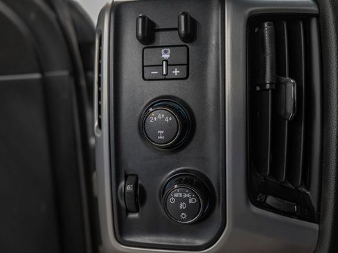 Used 2019 GMC Sierra 3500 SLT w/ Duramax Plus Package AWD/4WD image 23