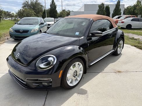 Used 2019 Volkswagen Beetle 2.0T FWD image 8