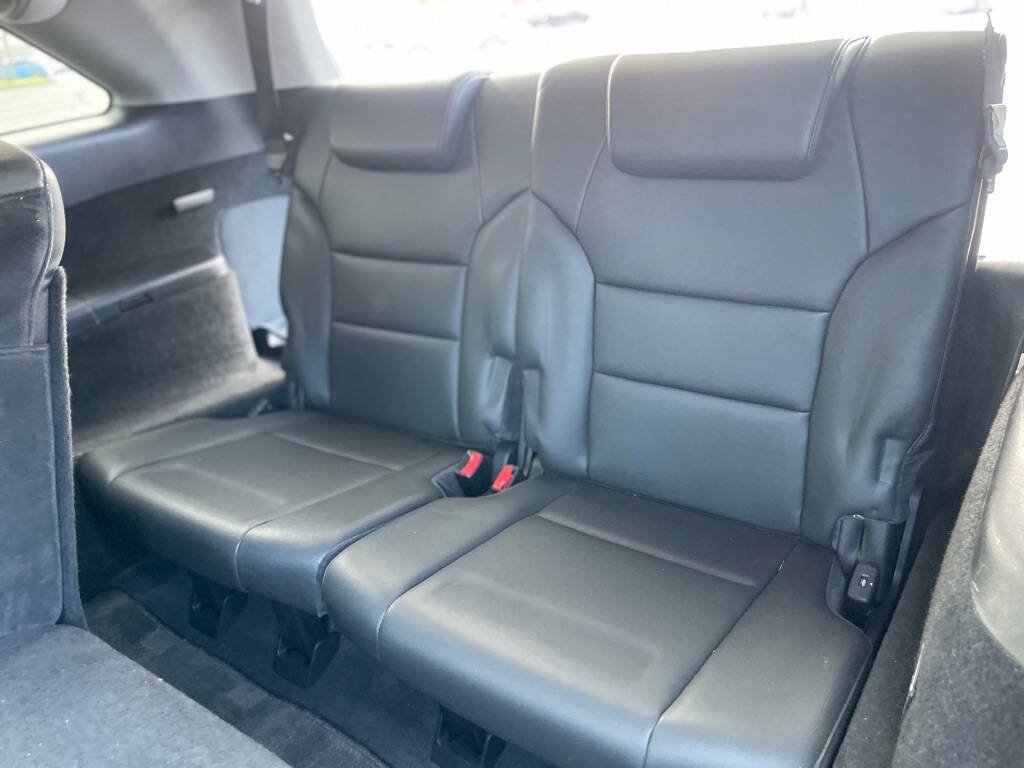 Used 2008 Acura MDX w/ Technology Package AWD/4WD image 16