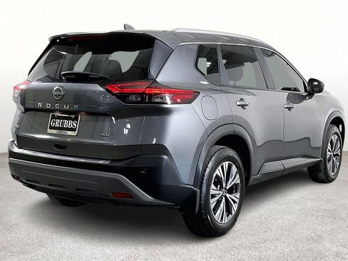 Used 2023 Nissan Rogue SV w/ SV Premium B Package image 2