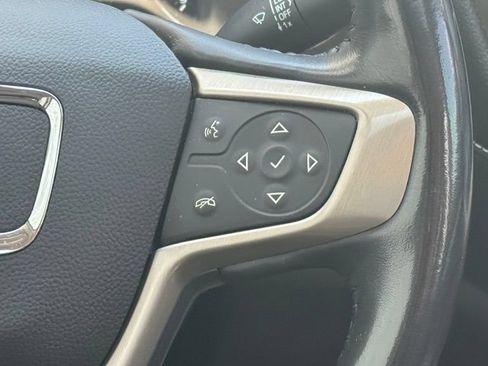 Used 2019 GMC Acadia Denali w/ Technology Package AWD/4WD image 15