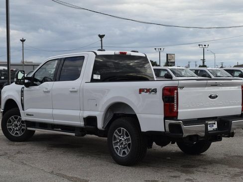 New 2026 Ford F250 Lariat w/ FX4 Off-Road Package image 4