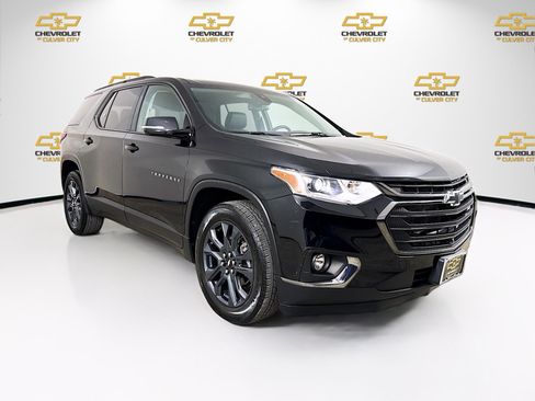 Used 2020 Chevrolet Traverse RS FWD image 1