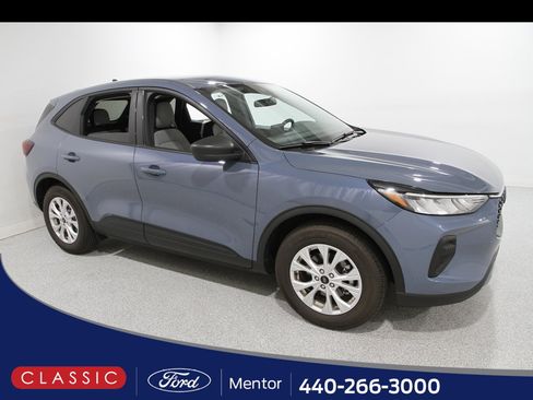 Certified 2025 Ford Escape Active w/ Cold Weather Package image 1