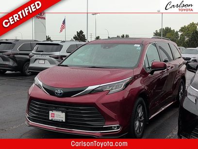 Certified 2022 Toyota Sienna XLE