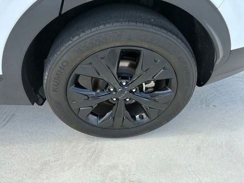 Used 2025 Kia Sportage X-Line w/ Premium Package AWD/4WD image 10