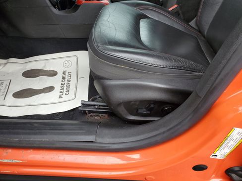 Used 2016 Jeep Renegade Trailhawk w/ Premium Trailhawk Package image 15