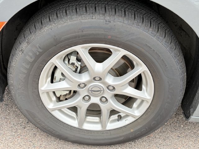 Used 2025 Chrysler Pacifica Select FWD image 4