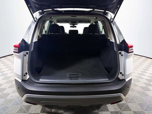 Certified 2023 Nissan Rogue SV image 21