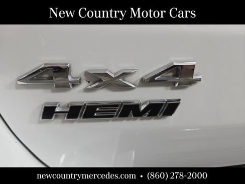Used 2020 Jeep Grand Cherokee Overland AWD/4WD image 8