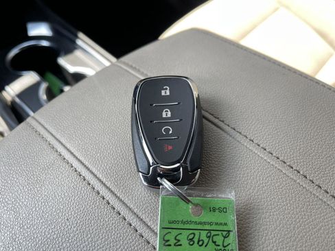 Used 2023 Chevrolet Traverse LS FWD image 38