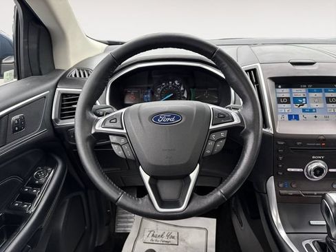 Used 2018 Ford Edge Titanium w/ Equipment Group 302A AWD/4WD image 12