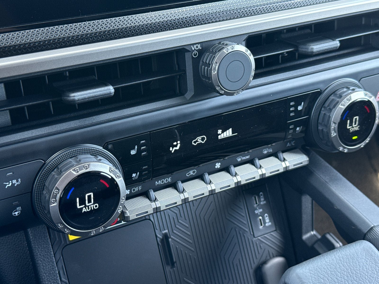 New 2026 Toyota 4Runner Limited AWD/4WD image 24