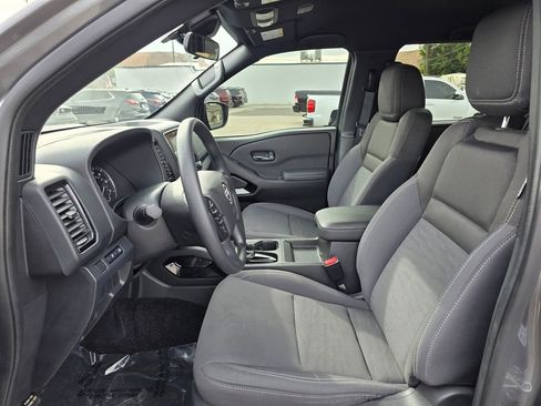 Used 2023 Nissan Frontier SV w/ Midnight Edition Package image 23