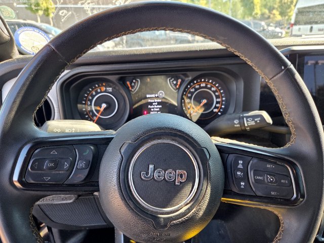 Used 2024 Jeep Gladiator Sport AWD/4WD image 7