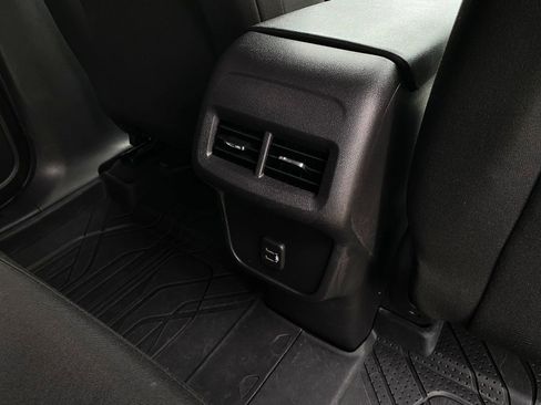 Used 2024 Chevrolet Equinox LS w/ LS Convenience Package FWD image 25