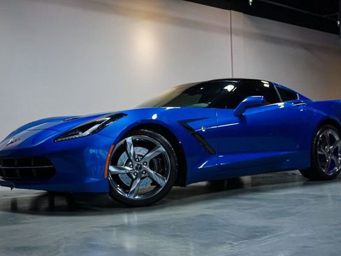 Used 2014 Chevrolet Corvette 2dr Z51 Coupe w/ 3LT Preferred Equipment Group image 1