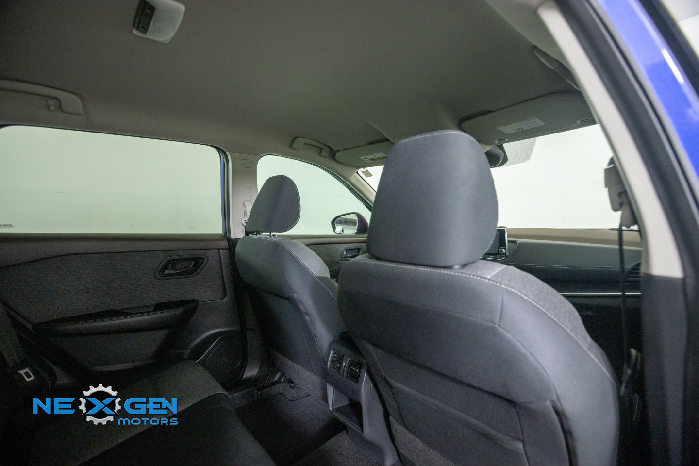 Used 2021 Nissan Rogue S AWD/4WD image 35