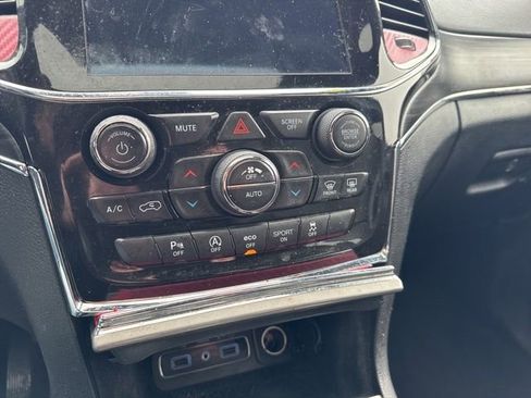 Used 2021 Jeep Grand Cherokee Limited AWD/4WD image 14