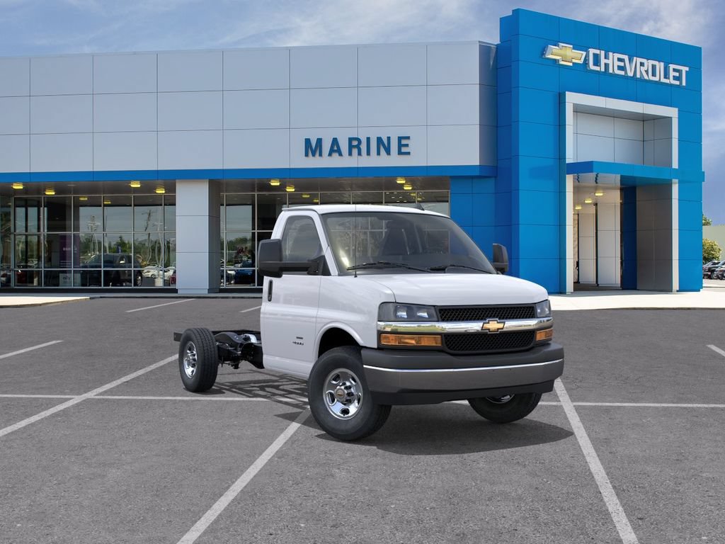 New 2026 Chevrolet Express 3500 w/ Power Convenience Package RWD image 1