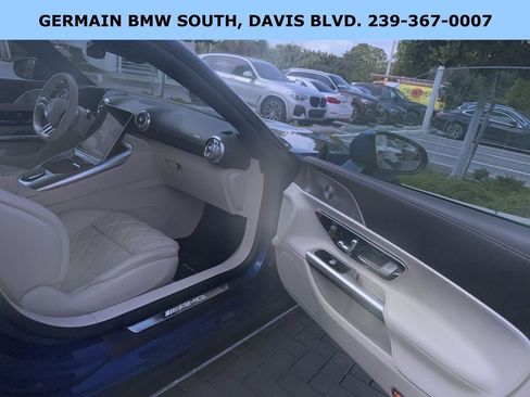 Used 2022 Mercedes-Benz SL 55 AMG 4MATIC image 7