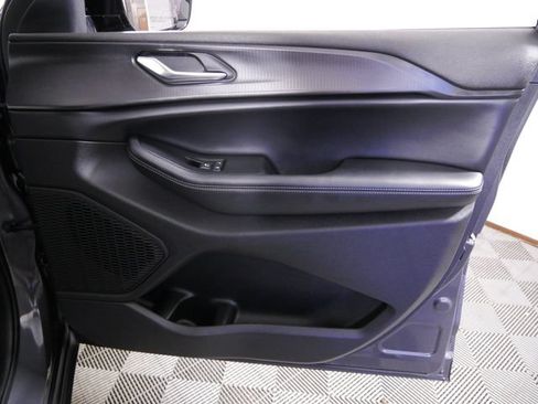 Certified 2024 Jeep Grand Cherokee Altitude AWD/4WD image 11
