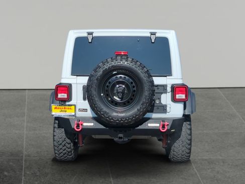 Used 2022 Jeep Wrangler Unlimited Sport AWD/4WD image 4
