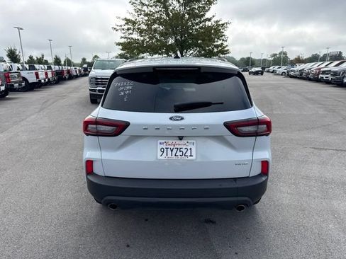 Certified 2025 Ford Escape ST-Line Select AWD/4WD image 5