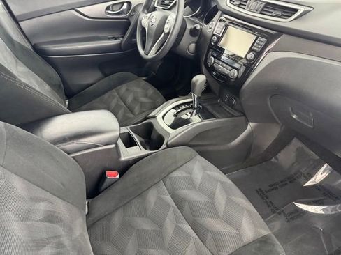 Used 2014 Nissan Rogue SV w/ SV Premium Package AWD/4WD image 21