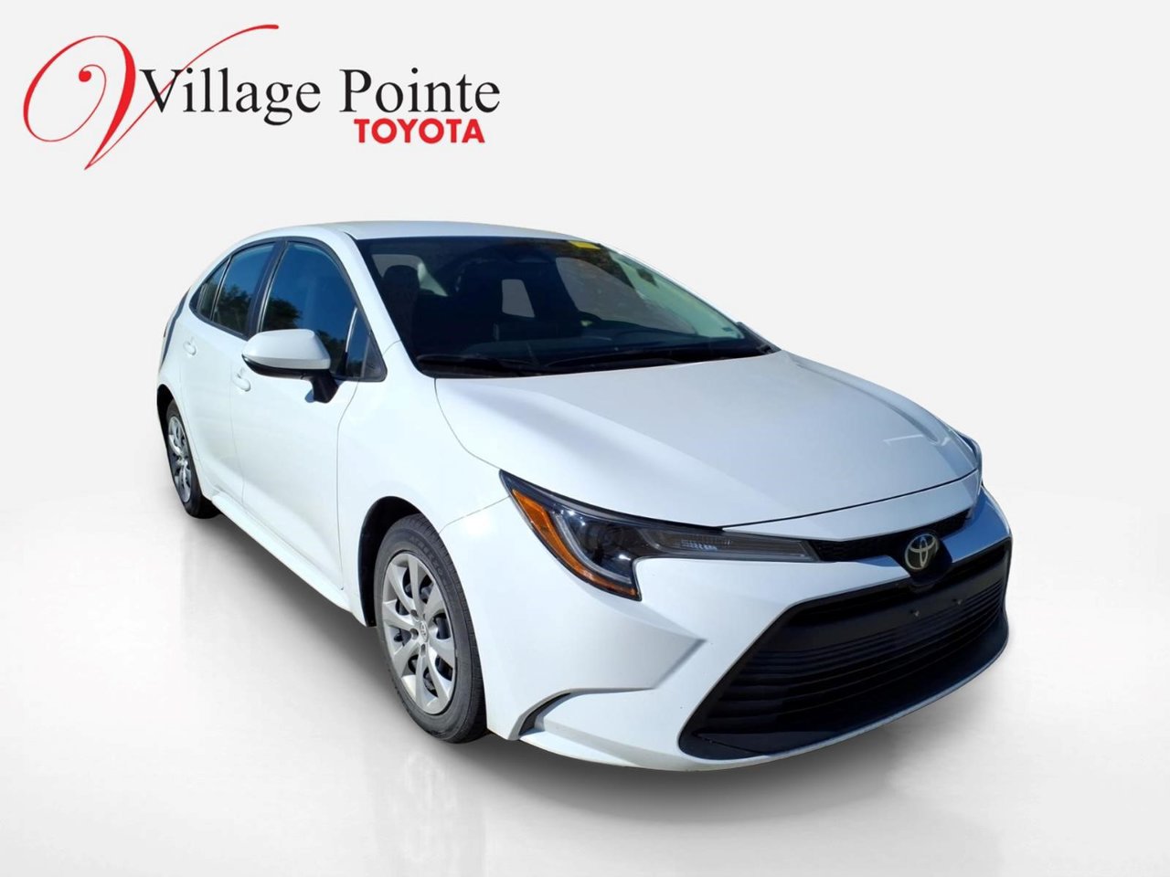 Used 2024 Toyota Corolla LE FWD image 5