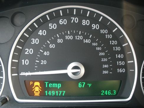 Used 2008 Saab 9-3 2.0T w/ Moonroof Package FWD image 38