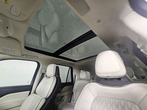 Used 2022 Lincoln Navigator Black Label image 26