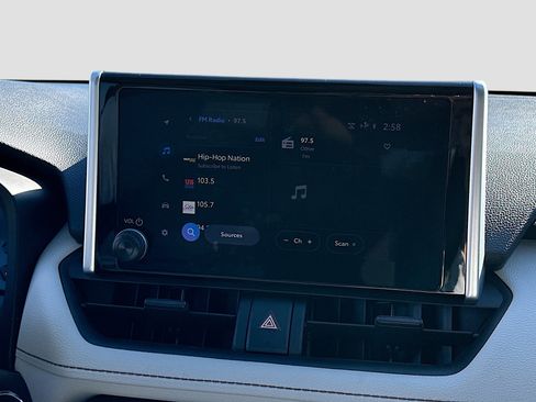 Used 2023 Toyota RAV4 XLE w/ Convenience Package image 15