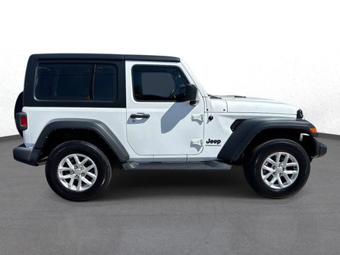 Used 2023 Jeep Wrangler Sport AWD/4WD image 2