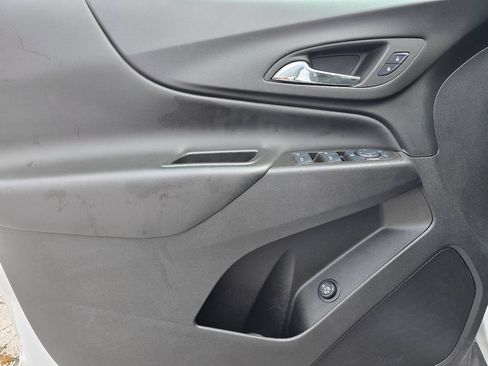 Used 2024 Chevrolet Equinox LT AWD/4WD image 8