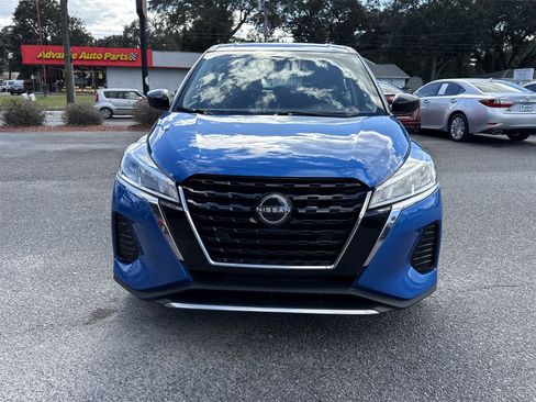 Used 2022 Nissan Kicks S image 8