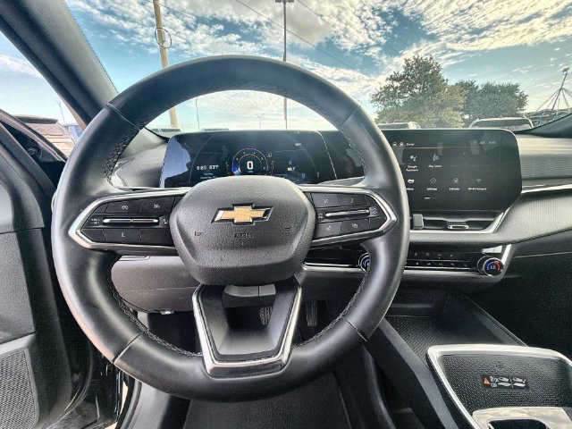 Certified 2025 Chevrolet Equinox LT w/ Convenience Package II FWD image 11
