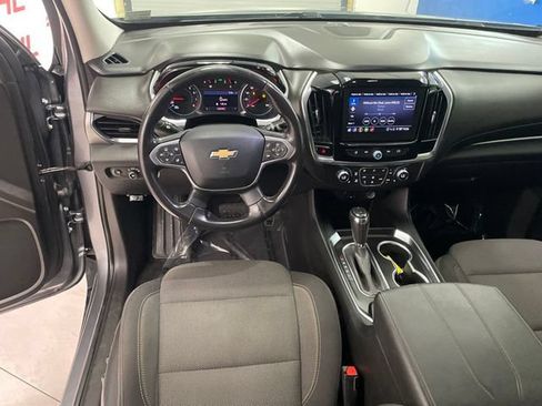 Used 2020 Chevrolet Traverse LT w/ Driver Confidence II Package AWD/4WD image 26