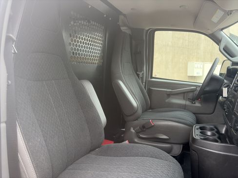 Used 2024 GMC Savana 2500 w/ Driver Convenience Package RWD image 22