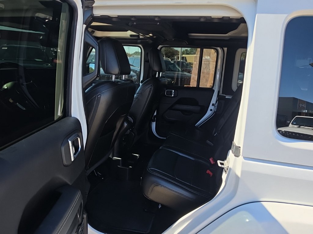 Used 2021 Jeep Wrangler Unlimited Sahara AWD/4WD image 24