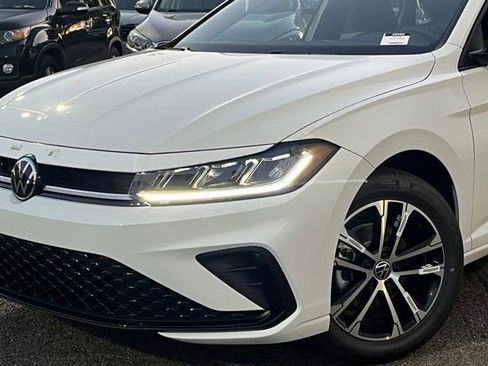 Used 2025 Volkswagen Jetta Sport image 30