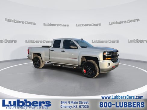 Used 2017 Chevrolet Silverado 1500 LT w/ Redline Edition image 2